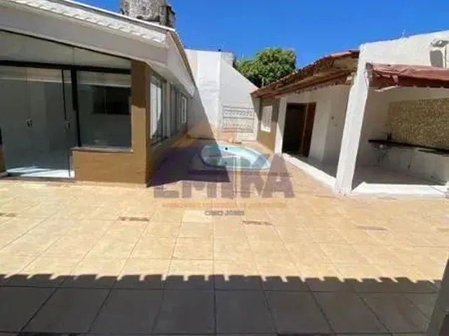 Imagem: Casa com 4 Quarto(S) no Bairro Jardim Cuiabá