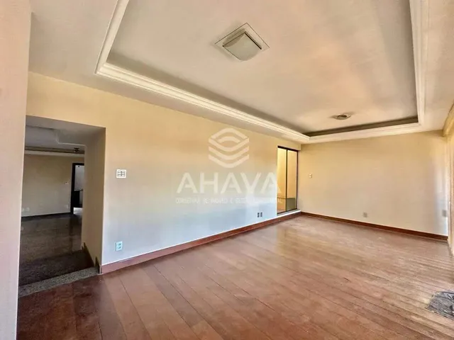 Imagem 7: Casa com 5 Quartos Sendo 2 Suítes À Venda , 360M², Itapoã, Próximo À Avenida Pedro