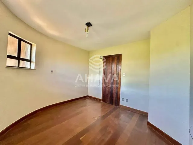 Imagem 5: Casa com 5 Quartos Sendo 2 Suítes À Venda , 360M², Itapoã, Próximo À Avenida Pedro