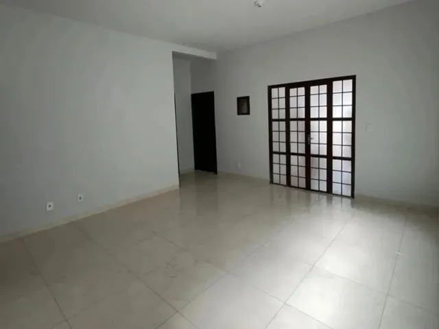 Imagem 2: Antônio) Ótima Oportunidade