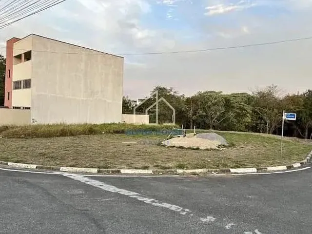 Imagem: O terreno possui 175m² de Área e está localizado em