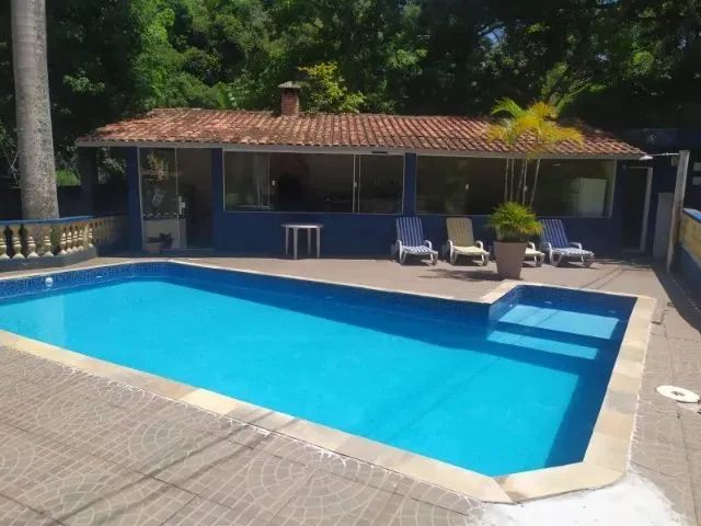 Imagem: Chácara com Piscina no São Silvestre em