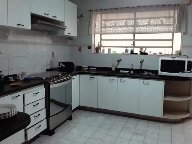 Imagem 10: Imóvel Comercial para Aluguel e Venda com 450 Metros Quadrados com 4 Quartos
