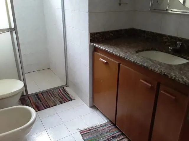 Imagem 2: Imóvel Comercial para Aluguel e Venda com 450 Metros Quadrados com 4 Quartos