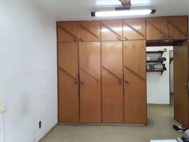 Imagem 6: Imóvel Comercial para Aluguel e Venda com 450 Metros Quadrados com 4 Quartos