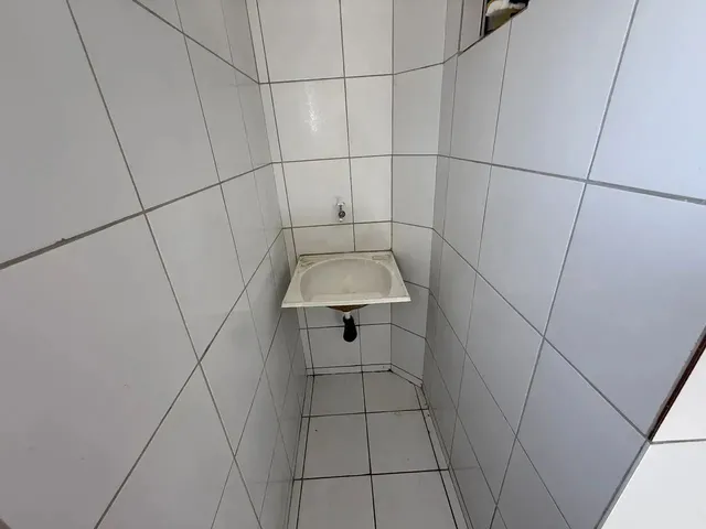 Imagem 6: Imovel para Aluguel na Cidade dos Funcionários, com 30 Metros Quadrados e 1 Quarto