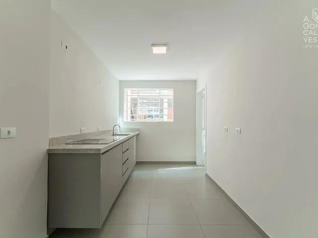 Imagem 9: Apartamento no Edifício Iracema, 03 Quartos, 01 Vaga, Retrofit, Alto da Rua Xv, Curitiba