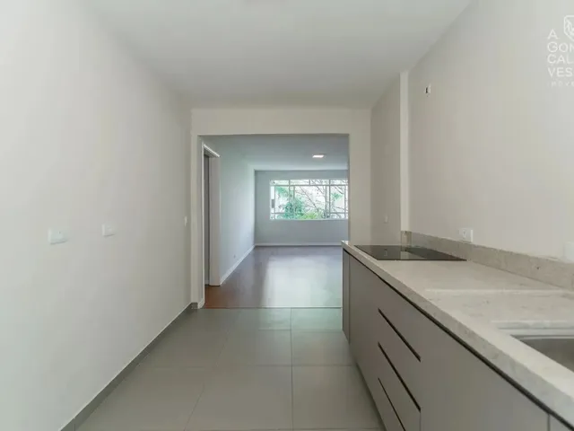 Imagem 15: Apartamento no Edifício Iracema, 03 Quartos, 01 Vaga, Retrofit, Alto da Rua Xv, Curitiba