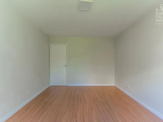 Imagem 5: Apartamento no Edifício Iracema, 03 Quartos, 01 Vaga, Retrofit, Alto da Rua Xv, Curitiba