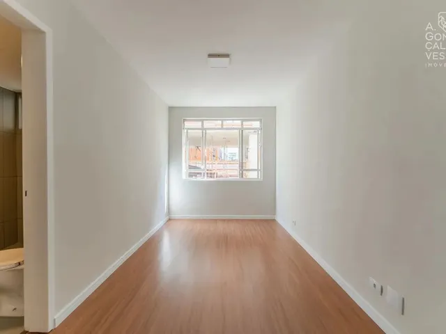 Imagem 8: Apartamento no Edifício Iracema, 03 Quartos, 01 Vaga, Retrofit, Alto da Rua Xv, Curitiba