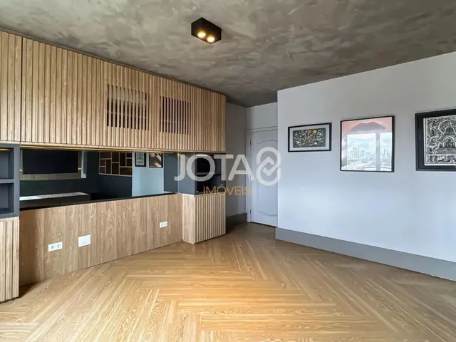 Imagem 15: Apartamento Repaginado no Batel com 3 Quartos e 256M2 Apartamento 3 Quartos no Batel - J8