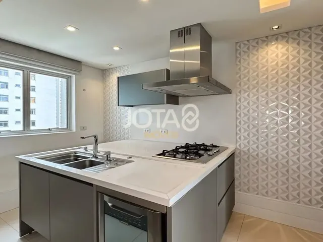 Imagem 3: Apartamento Repaginado no Batel com 3 Quartos e 256M2 Apartamento 3 Quartos no Batel - J8