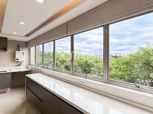 Imagem 7: Apartamento Repaginado no Batel com 3 Quartos e 256M2 Apartamento 3 Quartos no Batel - J8