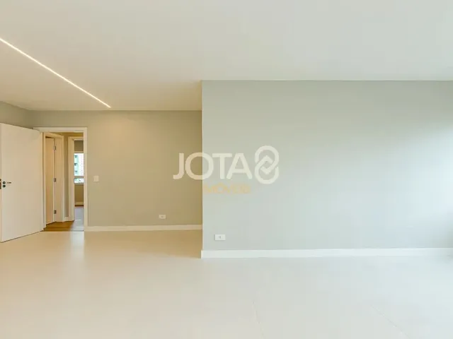 Imagem 8: Apartamento Totalmente Reformado em Ótima Localização Apartamento Totalmente Reformado