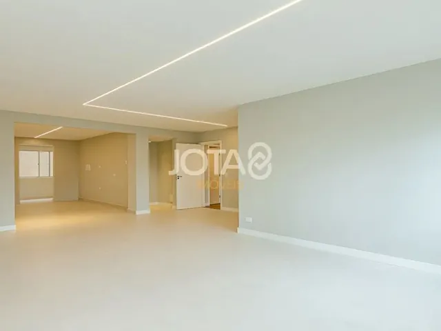 Imagem 4: Apartamento Totalmente Reformado em Ótima Localização Apartamento Totalmente Reformado
