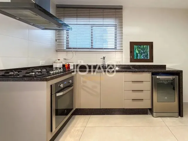 Imagem 5: Apartamento Mobiliado Cabral 4 Dormitorios 2 Suites Apartamento Mobiliado no Cabral 4 Dorm