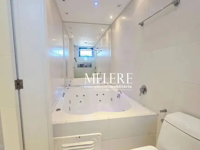 Imagem 5: Apartamento com 4 Dormitórios À Venda, 151 M² por R$ 1.400.000,00 - Centro