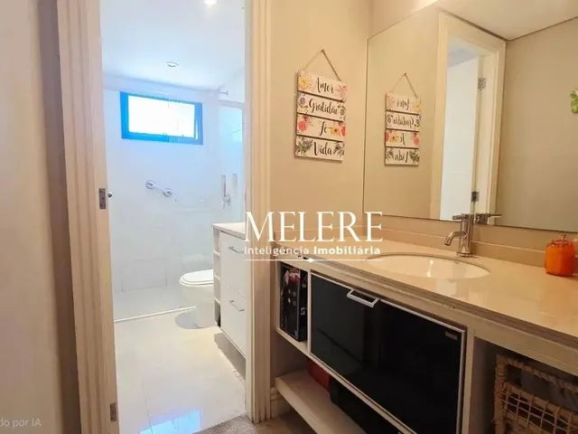 Imagem 6: Apartamento com 4 Dormitórios À Venda, 151 M² por R$ 1.400.000,00 - Centro