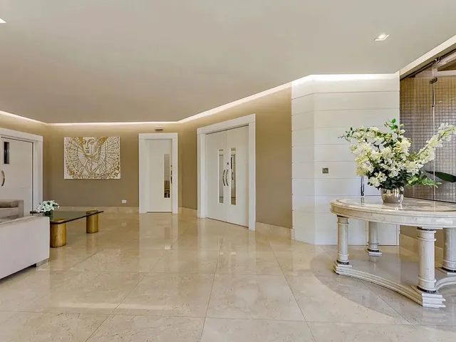 Imagem 3: Batel, Ap Ed. Rio Danubio, Desocupado, 302,66M² Privativos, 4 Suítes, 3 Vagas, À