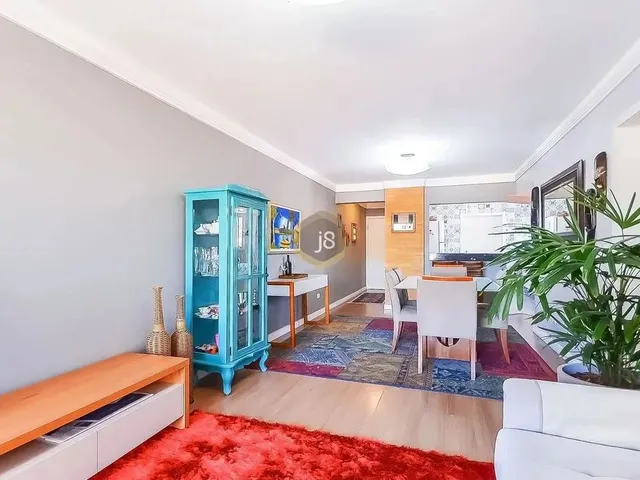 Imagem 8: Apartamento Ensolarado de 3 Quartos no Ahú Apartamento de 3 Quartos no Ahú - J8 Imóveis