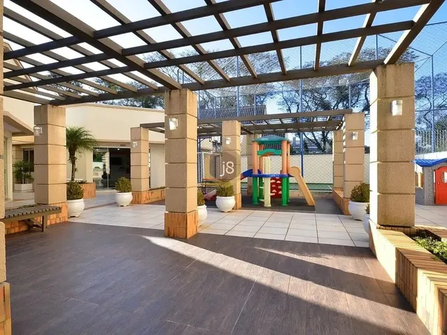 Imagem 13: Apartamento Ensolarado de 3 Quartos no Ahú Apartamento de 3 Quartos no Ahú - J8 Imóveis