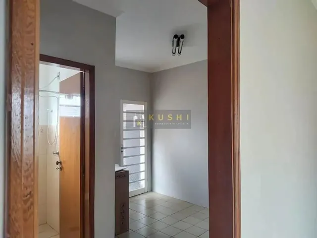 Imagem 11: Casa À Venda em Campinas, Parque Taquaral, com 4 Quartos, com 143 M²