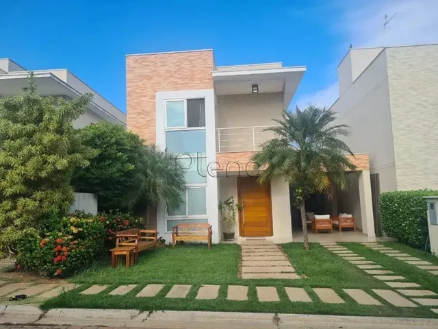 Imagem: Casa com 3 Suítes À Venda no Maison Blanche