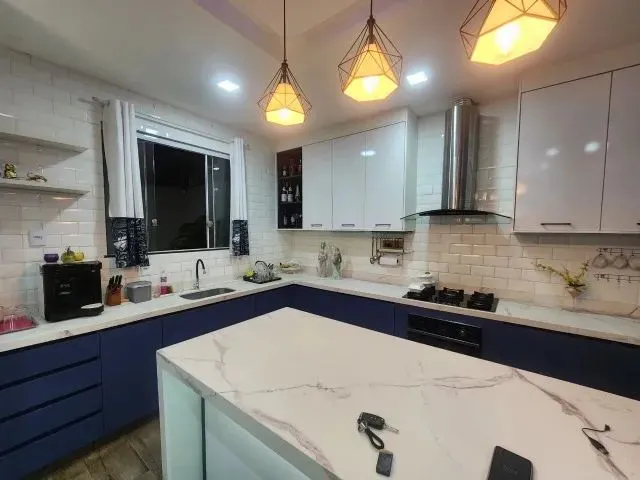 Imagem 5: Jardim Versailes, Mobiliada, Vendo/Alugo, 2 Pisos, 3 Suítes Piscina, Churrasqueira, 2