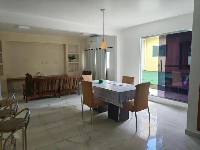 Imagem 8: Alugo Linda Casa Parcialmente Mobiliada e Climatizada com 4 Suites