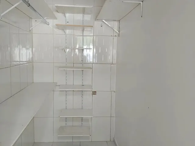 Imagem 16: Alugo Linda Casa Parcialmente Mobiliada e Climatizada com 4 Suites