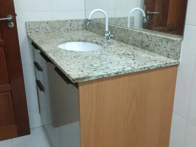 Imagem 3: Apto 2 Quartos com Armários e Ar Condicionado no Conjunto Jornalistas, Próx. Fametro