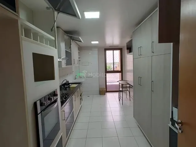 Imagem 6: Apartamento Disponivel no Thiago de Mello para Locaçao, 3 Quartos e Uma Vaga de Garagem