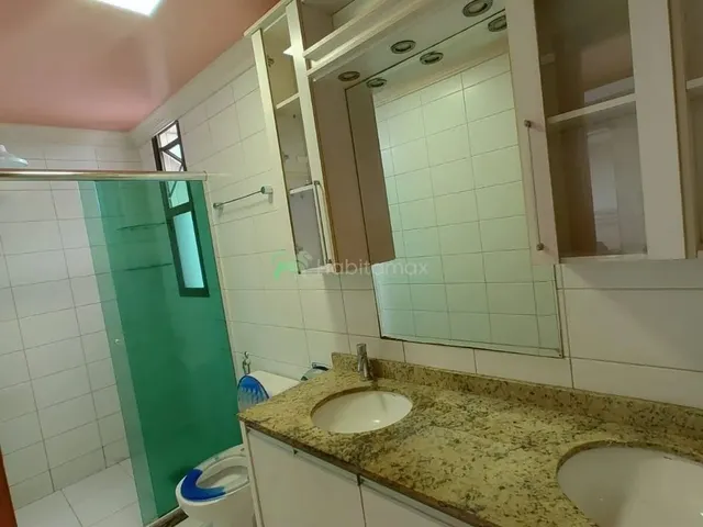 Imagem 3: Apartamento Disponivel no Thiago de Mello para Locaçao, 3 Quartos e Uma Vaga de Garagem