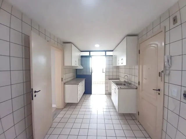 Imagem 13: Rio Amazonas 03 Qts (01 Suíte) com Modulados e Climatização/ 130M²/ 02 Vagas Cob