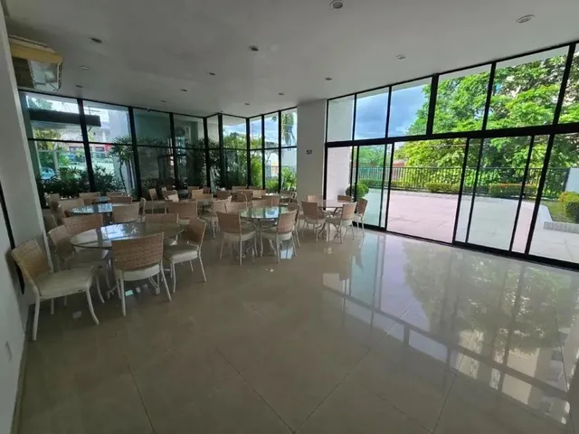 Imagem 12: Imóvel para Aluguel Possui 55 Metros Quadrados com 1 Quarto em Parque 10 de Novembro