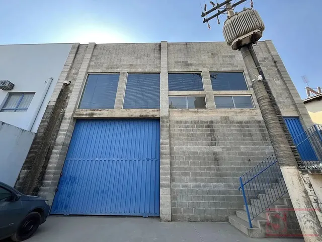 Imagem: Galpão/Depósito/Armazém em Bairro Ferrão