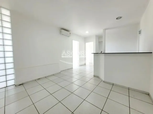 Imagem: Sala Comercial À Venda no Centro Clínico