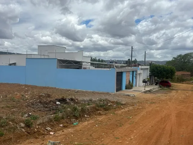 Imagem: O terreno possui 250m² de Área, Imóvel novo e está