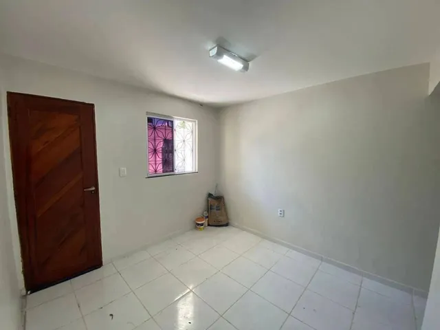 Imagem 9: Casa com 02 Quartos para Alugar no Prefreito José Walter - Fortaleza/Ce