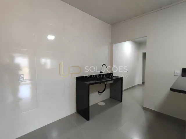 Imagem 5: 2 Quartos | Condomínio | Portão Eletrônico | IPTU Desmembrado