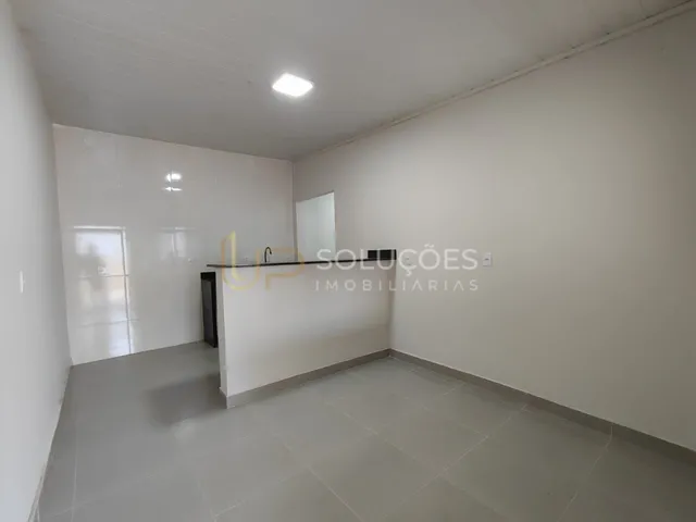 Imagem 14: 2 Quartos | Condomínio | Portão Eletrônico | IPTU Desmembrado
