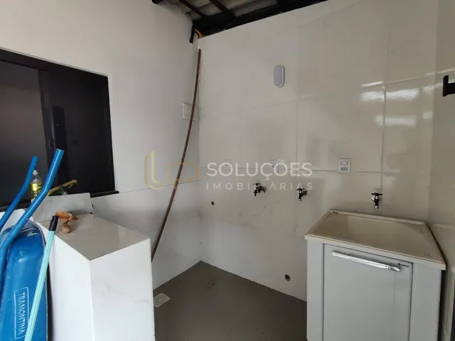 Imagem 7: 2 Quartos | Condomínio | Portão Eletrônico | IPTU Desmembrado