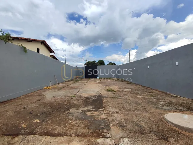 Imagem 4: 2 Quartos | Condomínio | Portão Eletrônico | IPTU Desmembrado