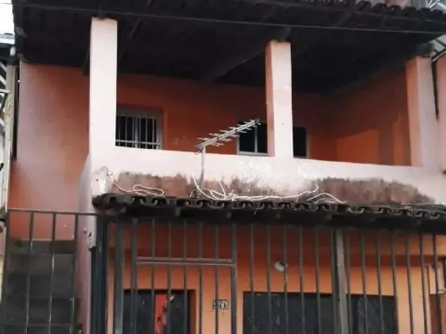 Imagem: Casa 2 Pavimentos na Av.itabuna