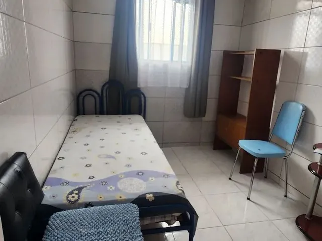 Imagem 1: Quitinete Mobiliada para 1 Rapaz Sozinho no Capão da Imbuia/Direto com Proprietário