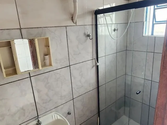 Imagem 4: Quitinete Mobiliada para 1 Rapaz Sozinho no Capão da Imbuia/Direto com Proprietário