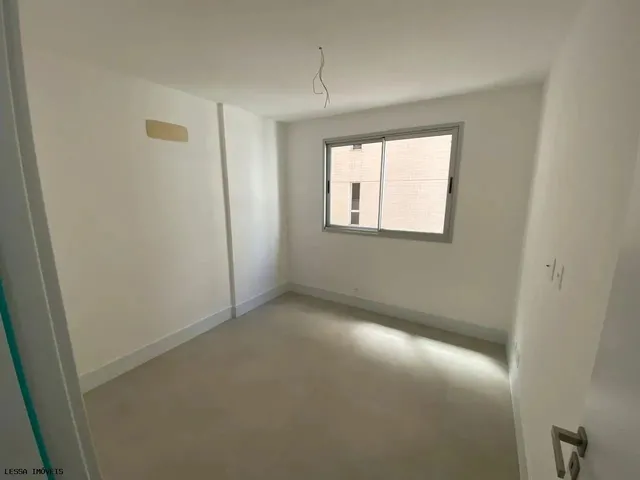 Imagem 15: Apartamento para Locação em Niterói, Icaraì, 3 Dormitórios, 1 Suíte, 2 Banheiros, 2