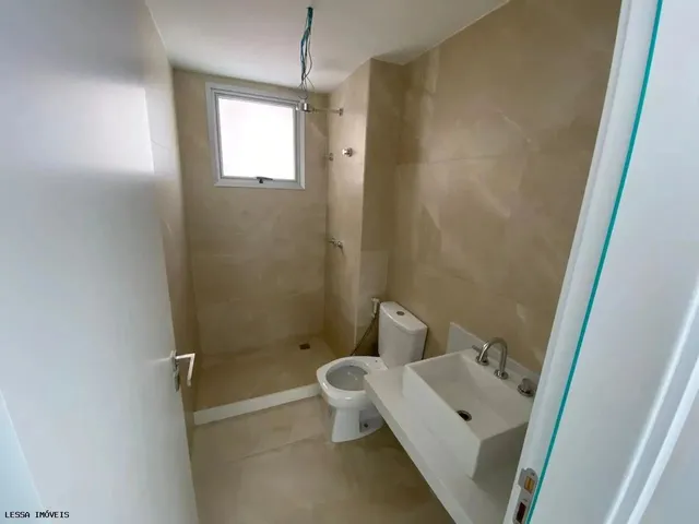 Imagem 2: Apartamento para Locação em Niterói, Icaraì, 3 Dormitórios, 1 Suíte, 2 Banheiros, 2