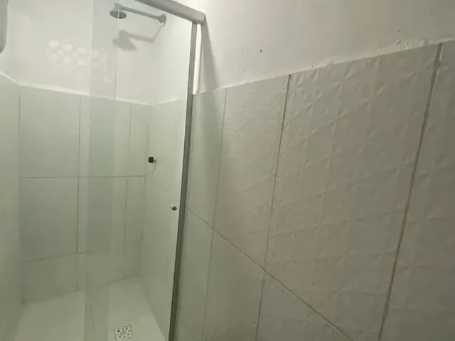 Imagem 3: Suite em Casa Compartilhada (Mulheres