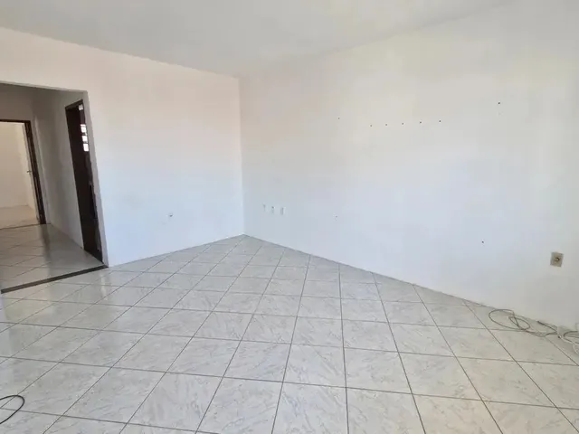 Imagem 3: Apartamento Grande - 3 Quartos, Varanda Privativa Enorme, Ótima Ventilação, Nascente